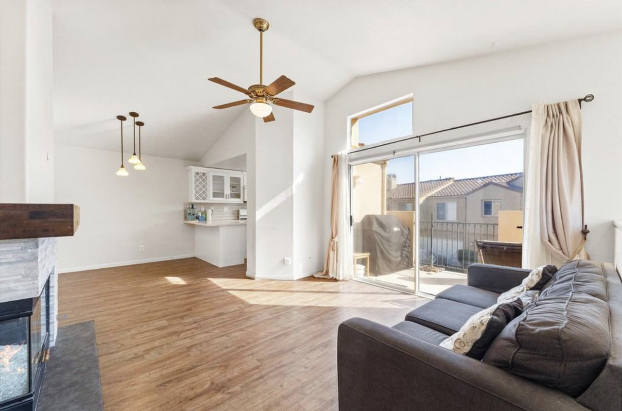 35 Fleurance St #35 - Photo 3 of 28