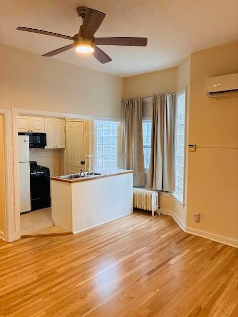 246 Charles Ave Se #2 - Photo 4 of 20