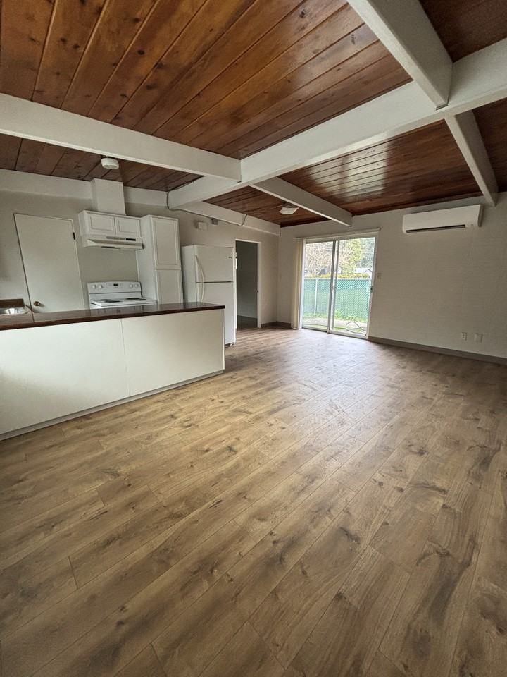 157 Peckerwood Ln #E - Photo 3 of 7