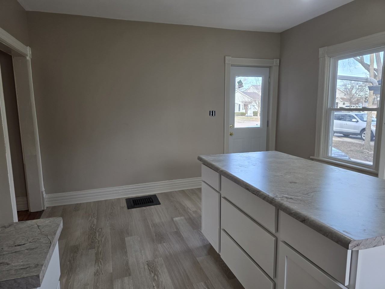 717 W Main St #NA - Photo 5 of 21