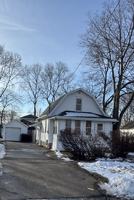 featured image of 1324 Kenwood Ave #NA