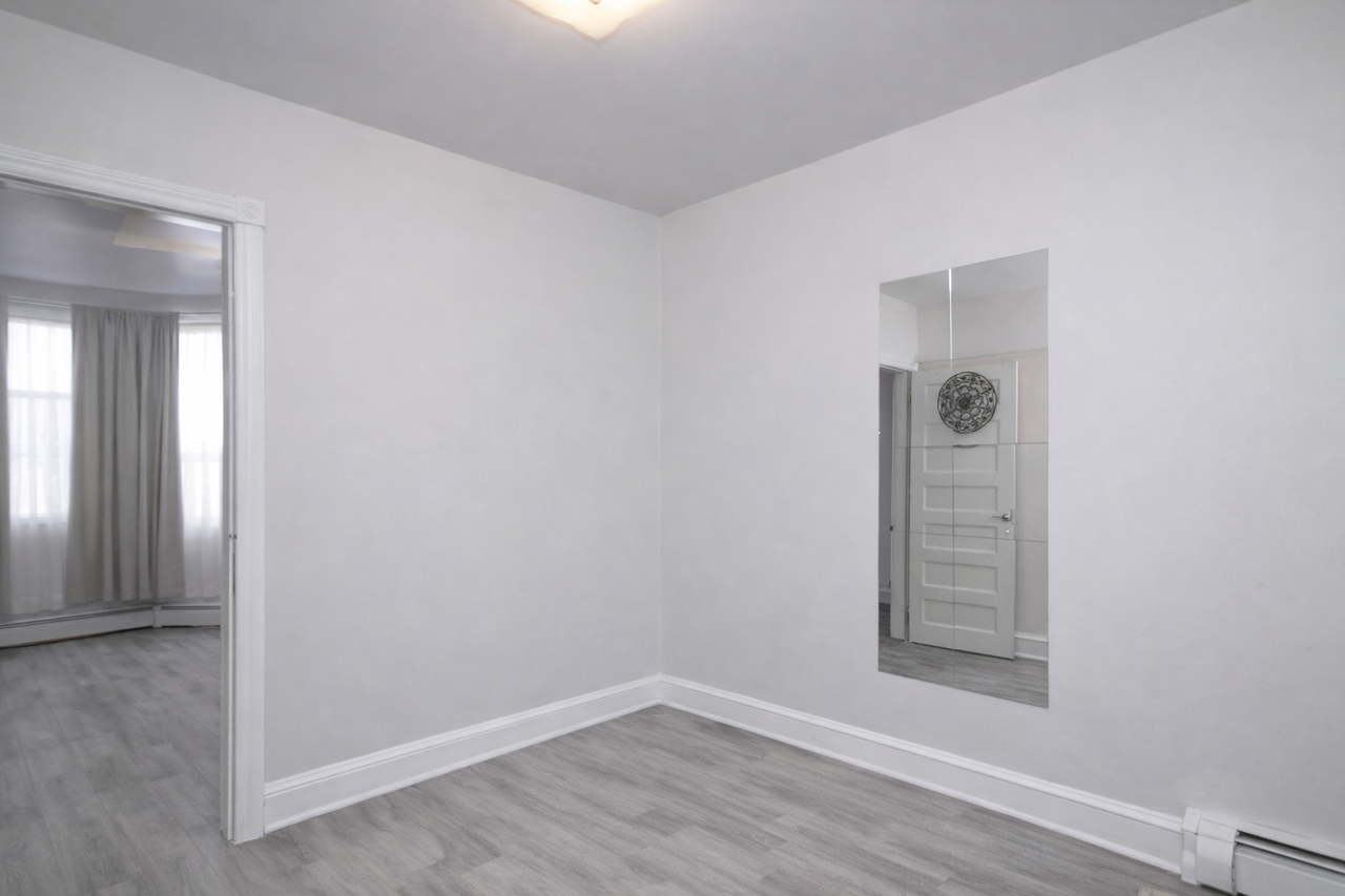 1452 N Allison St - Photo 5 of 8