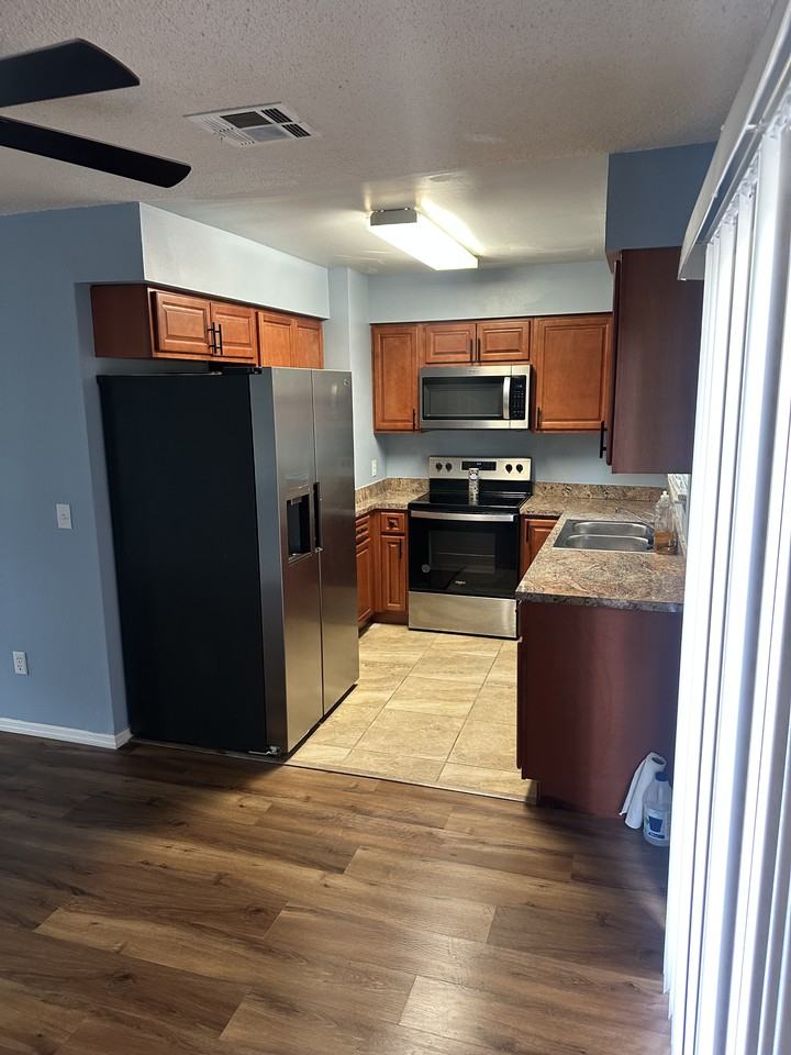 345 Chinaberry Ave #NA - Photo 3 of 8