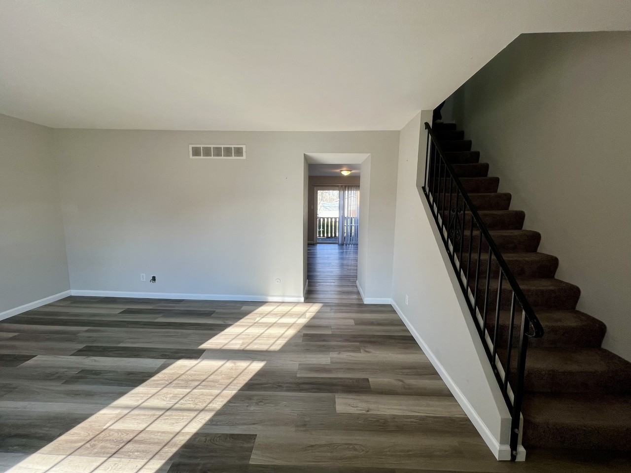 3151 Waycross Dr #3151 - Photo 4 of 11