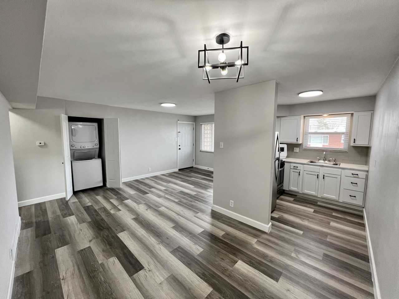 7851 Big Bend Blvd Apt 7