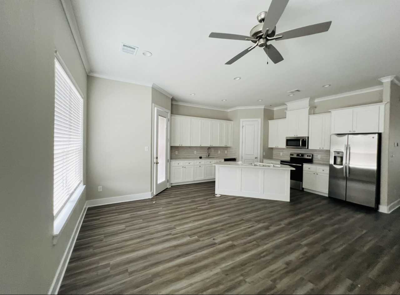 201 Fairway Dr #1 - Photo 4 of 29