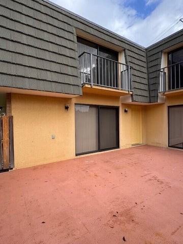 3310 33rd Way - Photo 3 of 8