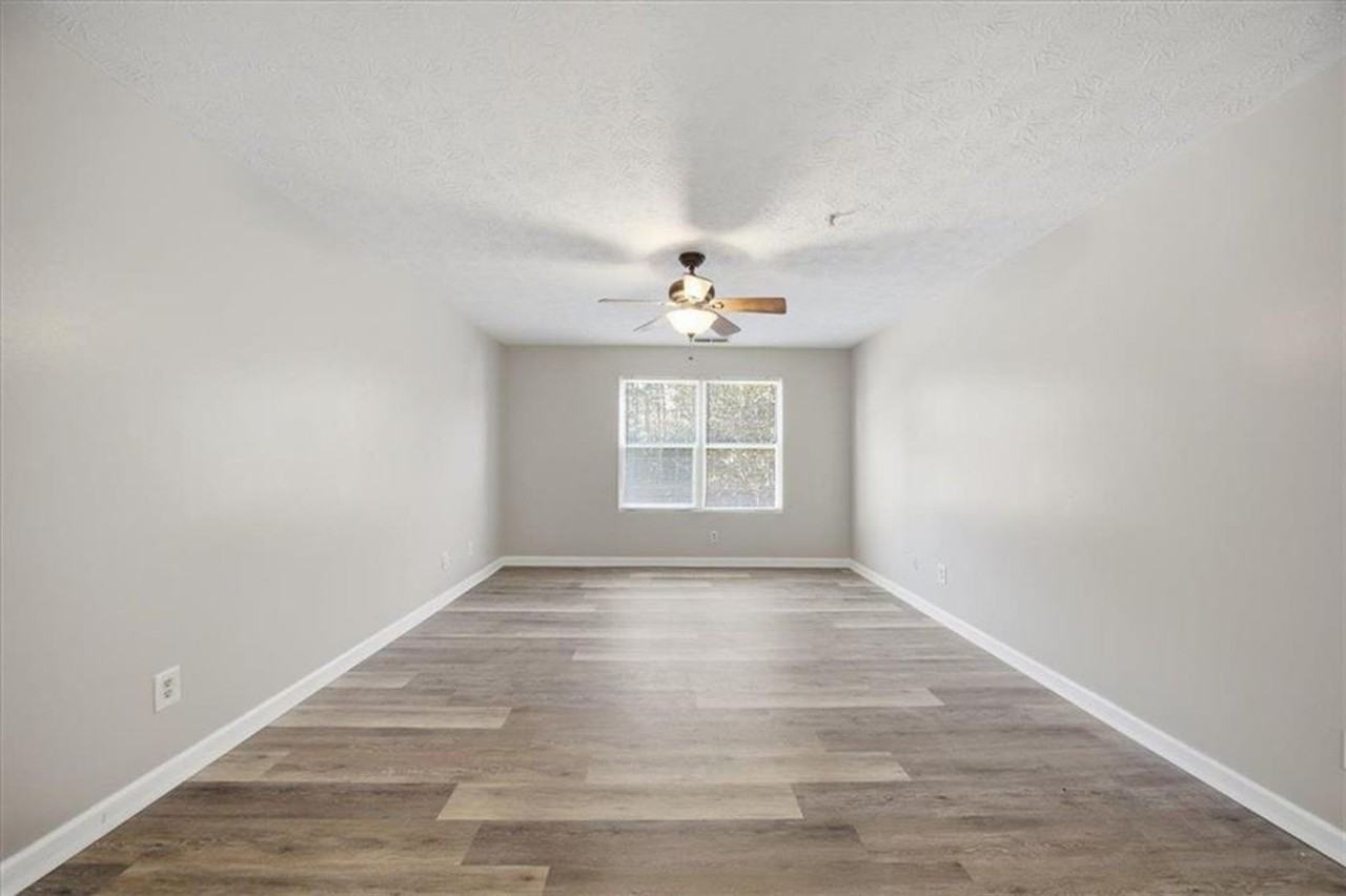 8201 Fairington Ridge Cir - Photo 4 of 9