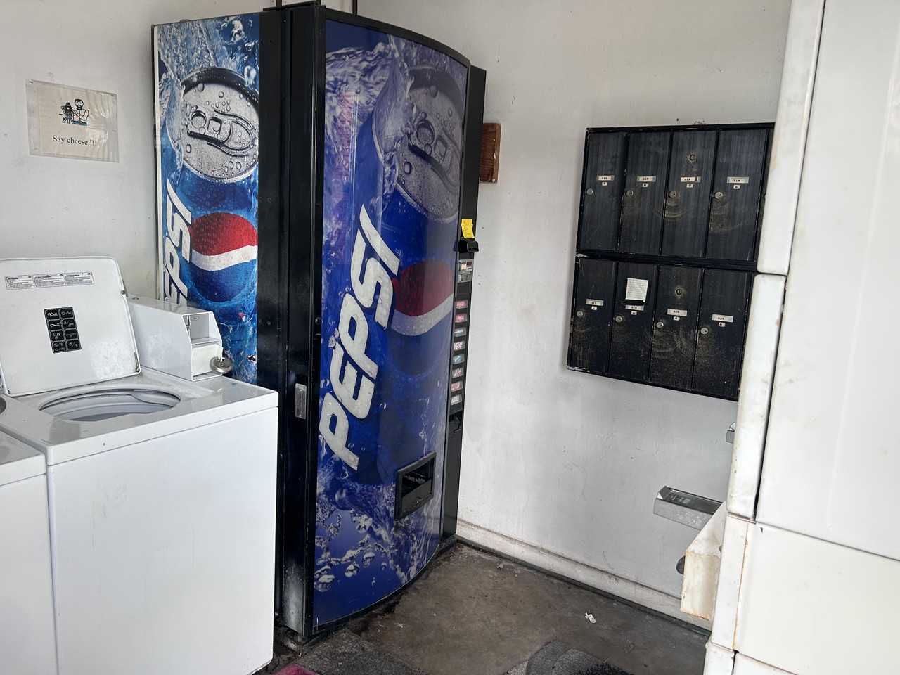 619 Warren St #B - Photo 2 of 13