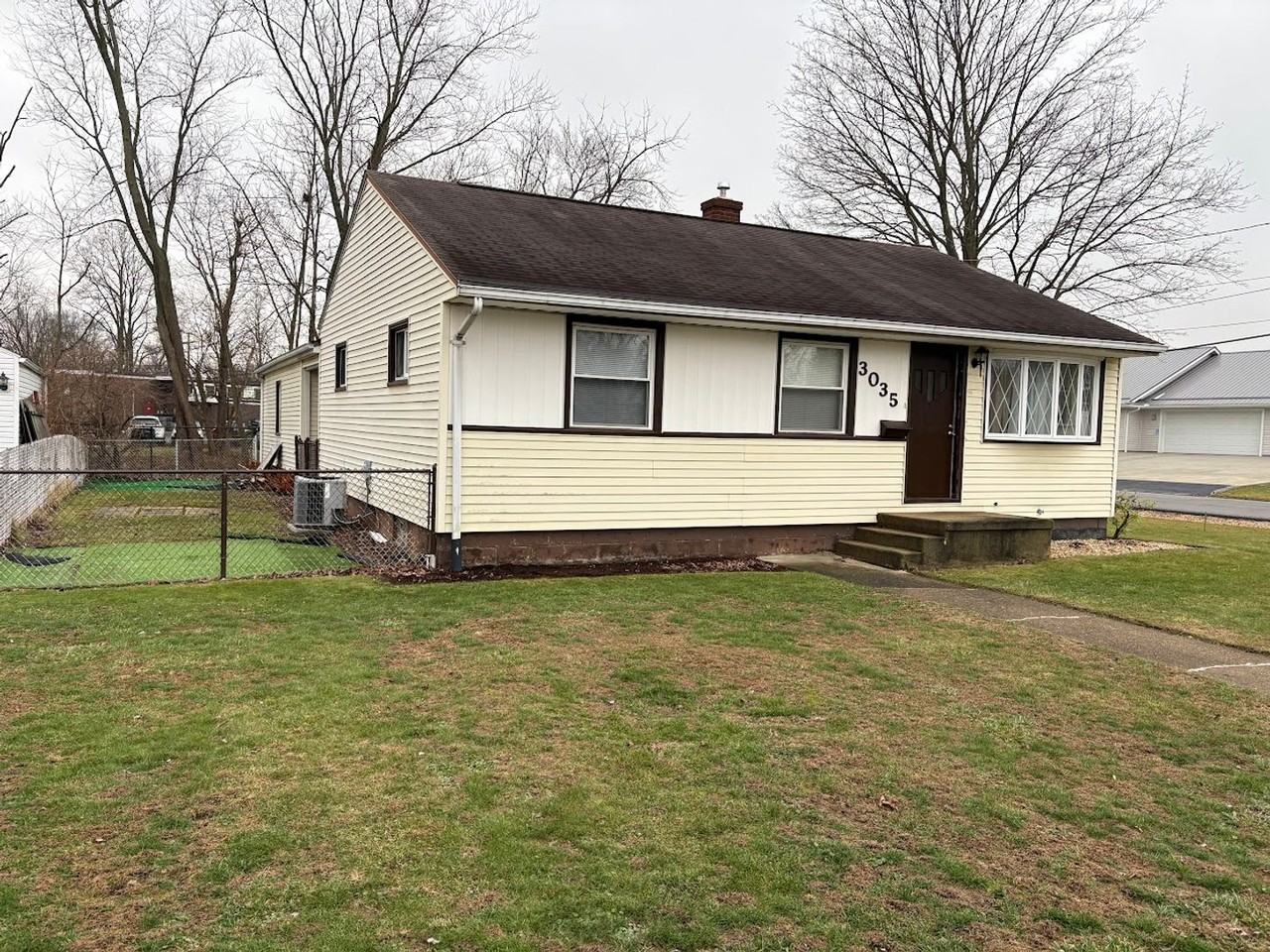 3035 Bayer Cir Nw - Photo 3 of 16