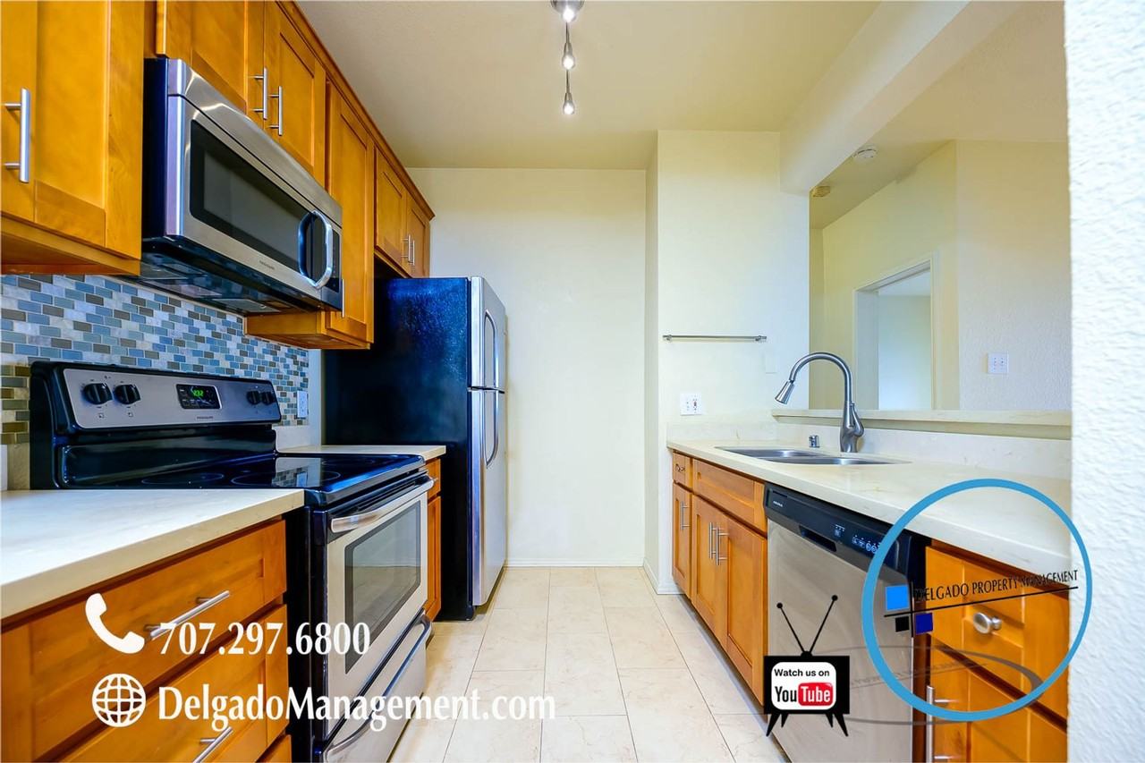 1201 Glen Cove Pkwy #707 - Photo 5 of 22