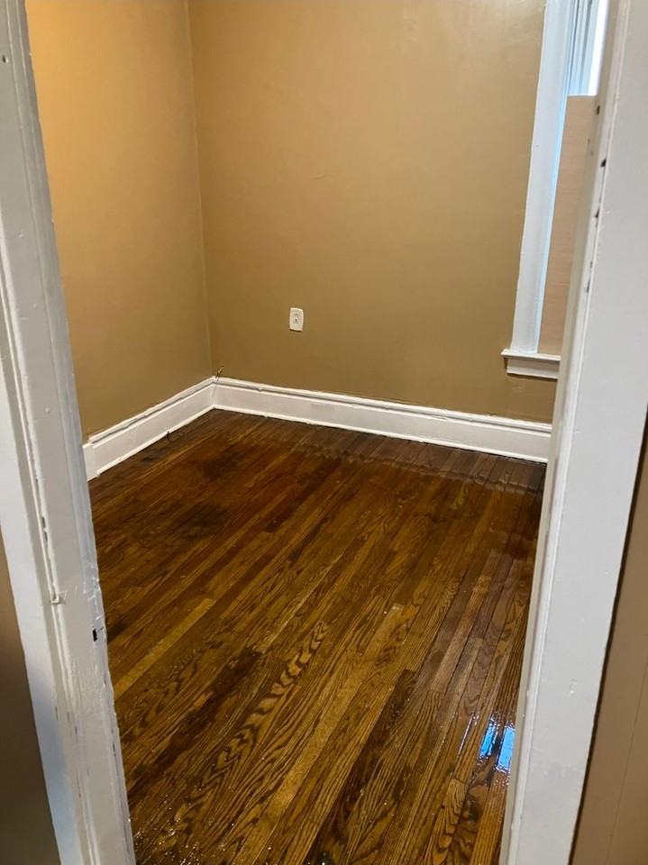 522 Sloan St - Photo 2 of 3