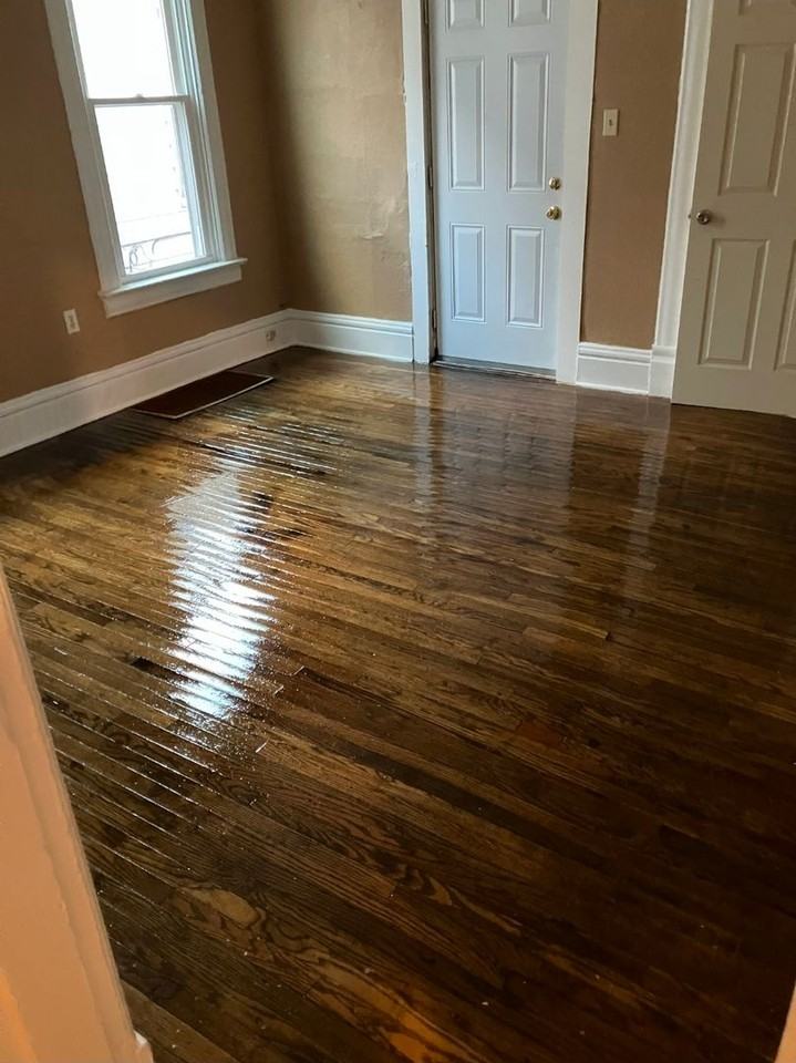 522 Sloan St - Photo 3 of 3