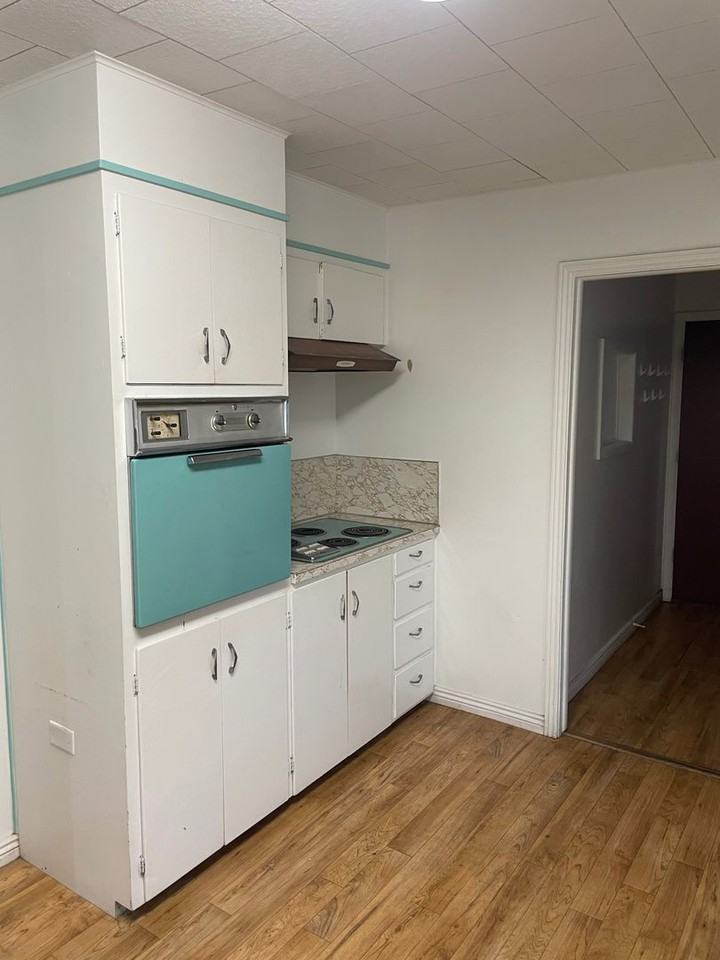 300 300 N 367 W - Photo 4 of 6