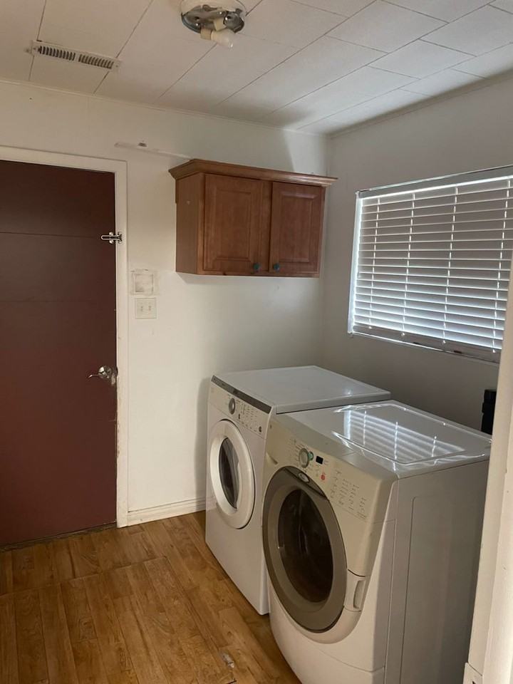 300 300 N 367 W - Photo 5 of 6