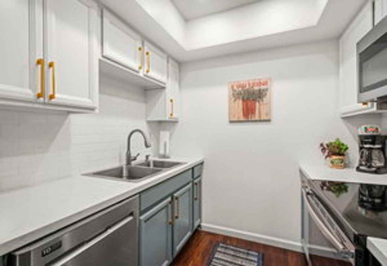 3905 Covington Way #A - Photo 4 of 28