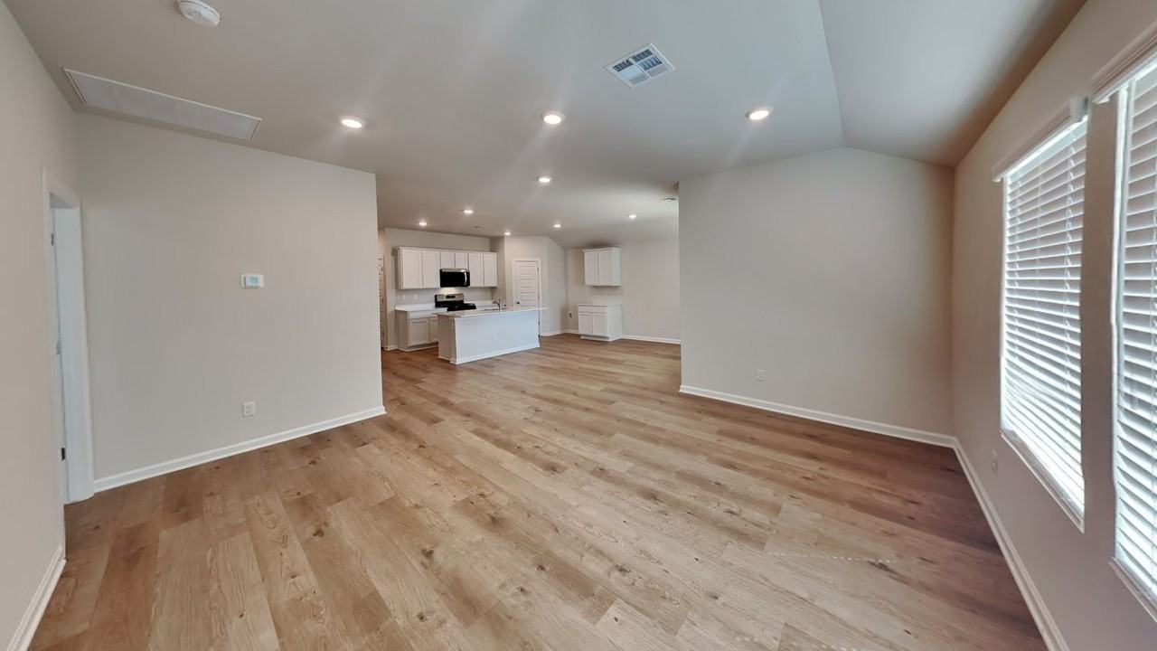 12448 Nw 140th St - Photo 6 of 19