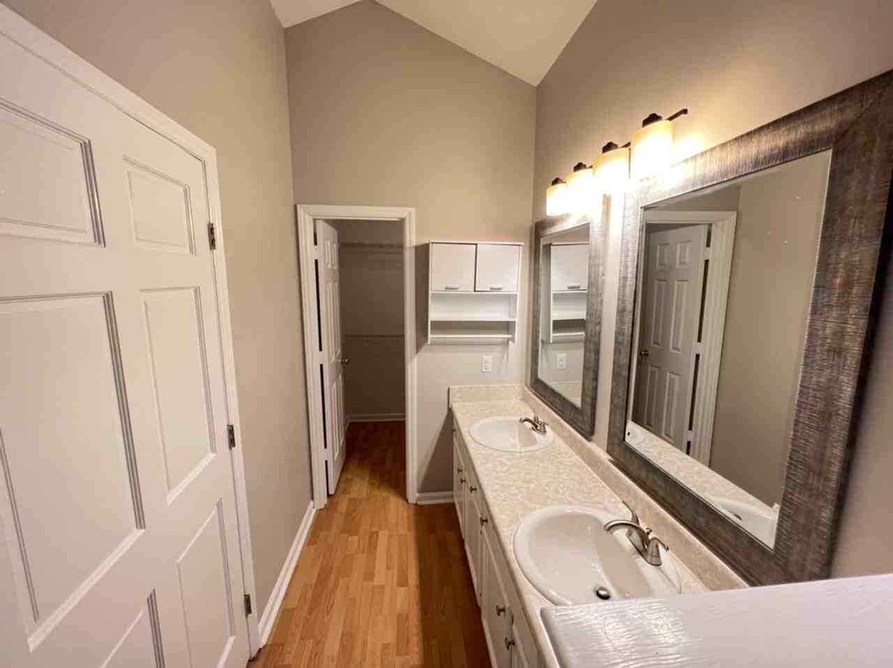 416 Devlin Pl - Photo 5 of 11