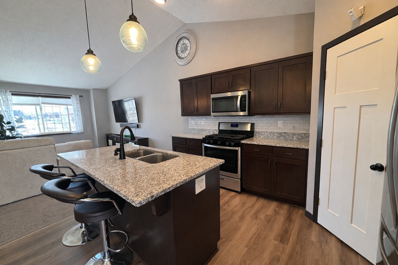 479 18th St Nw - Photo 3 of 28