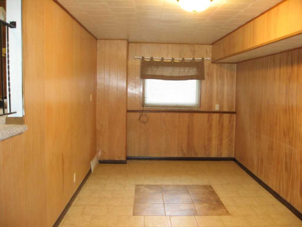 202 S Raynor Ave #2 - Photo 4 of 6