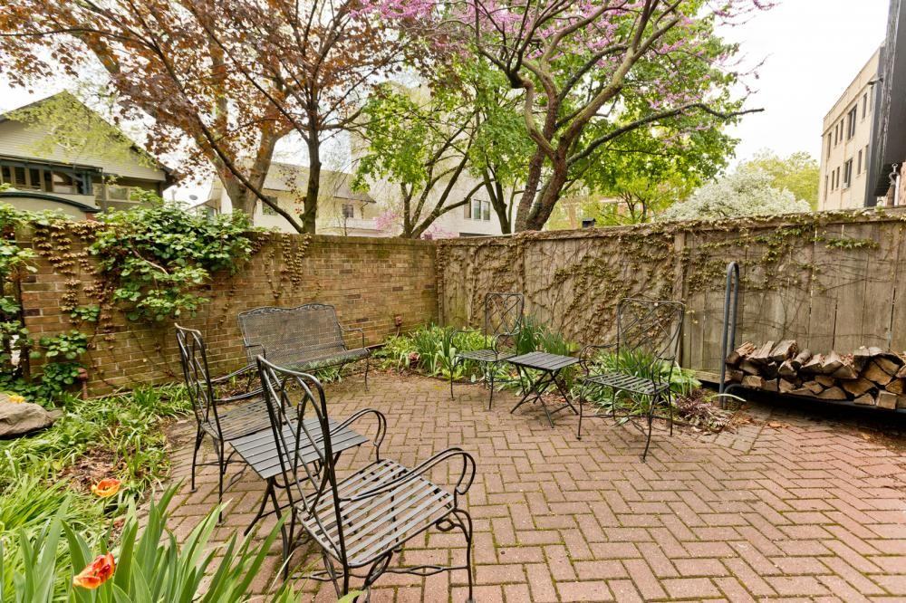 588 W Hawthorne Pl - Photo 6 of 10