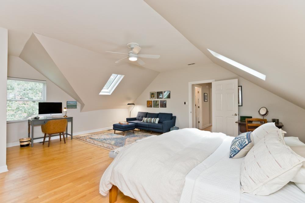 3656 N Paulina St - Photo 6 of 10