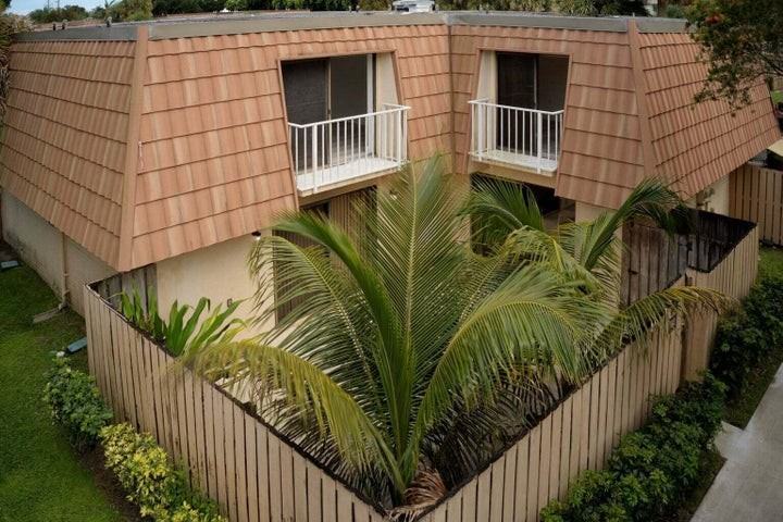 593 Green Springs Place - Photo 2 of 11