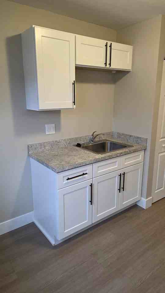 5915 North Wayne - Photo 4 of 20