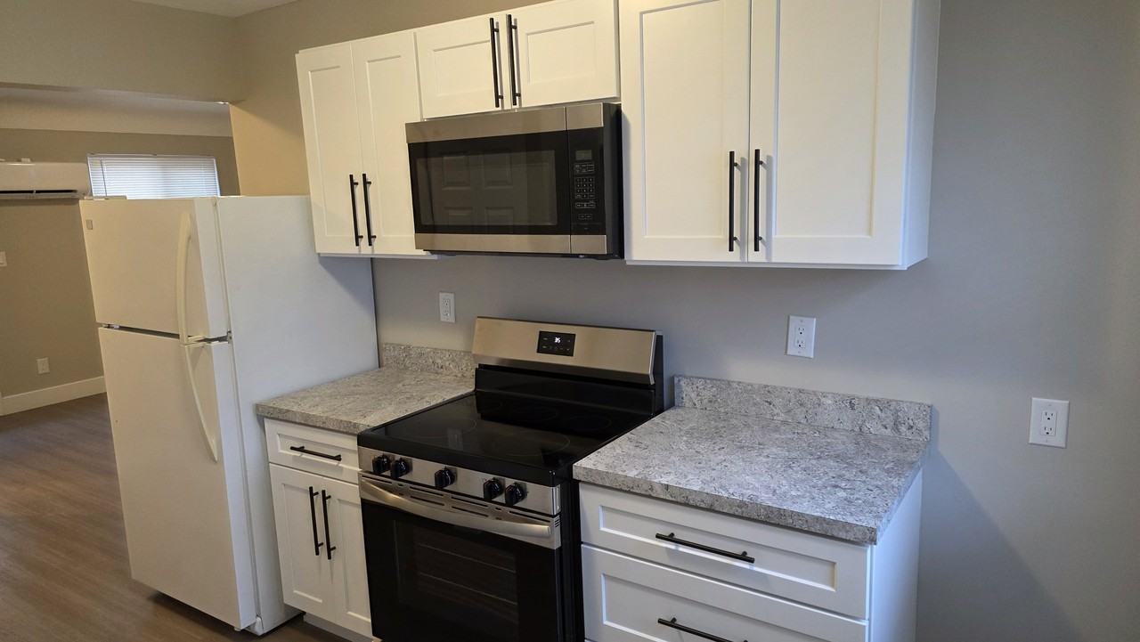 5915 North Wayne - Photo 5 of 20