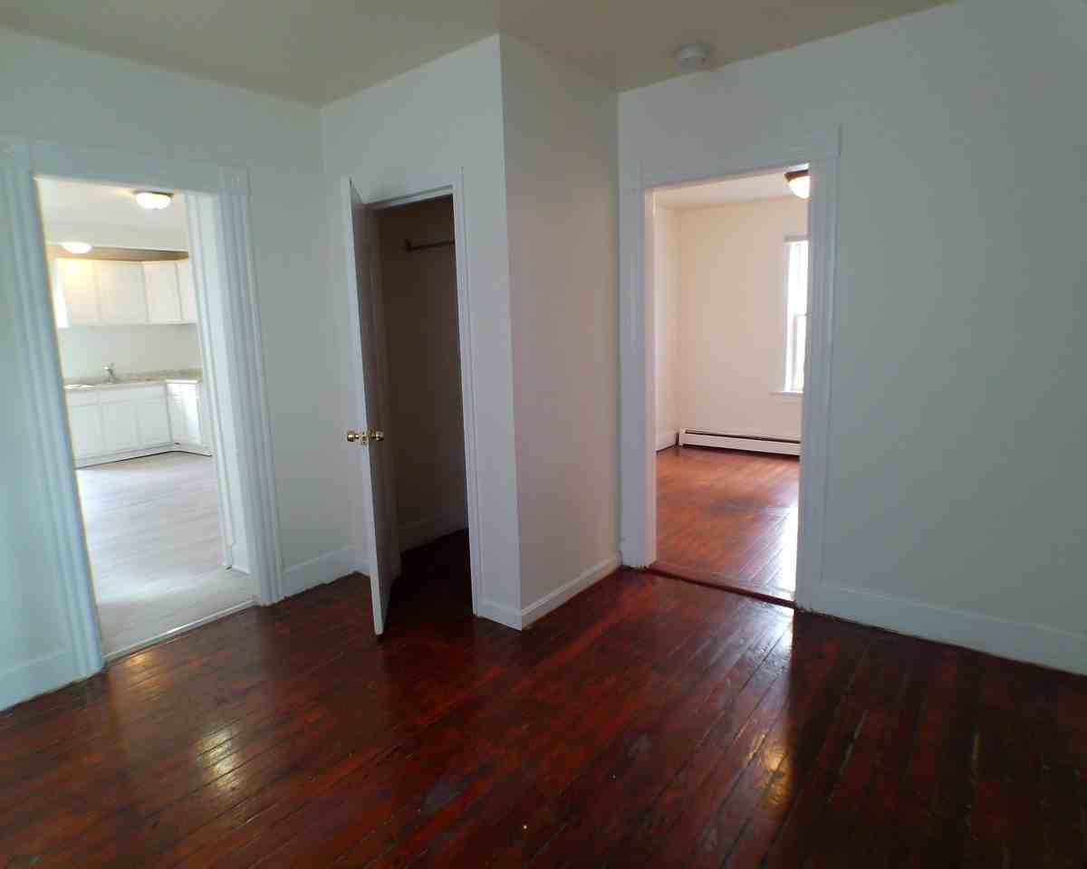 95 Ridge St #1 - Photo 4 of 14