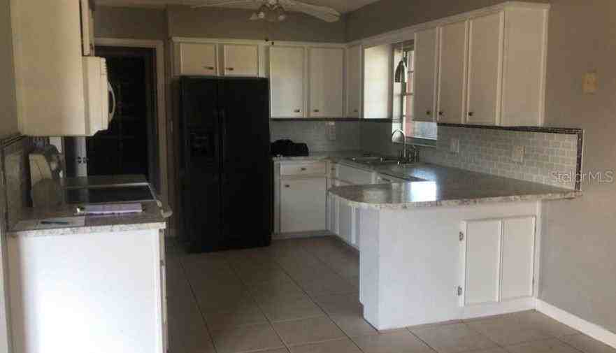 2326 York Pl #2326 - Photo 3 of 11
