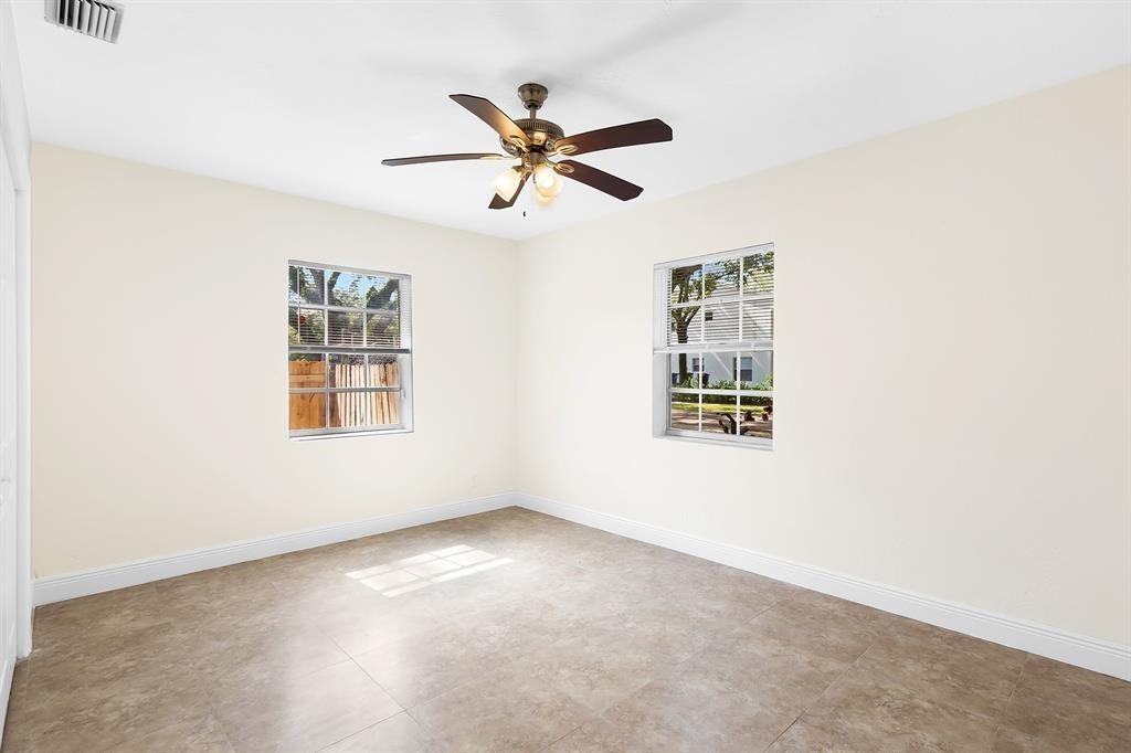 1509 Sw 32nd Ct #1509 - Photo 4 of 14