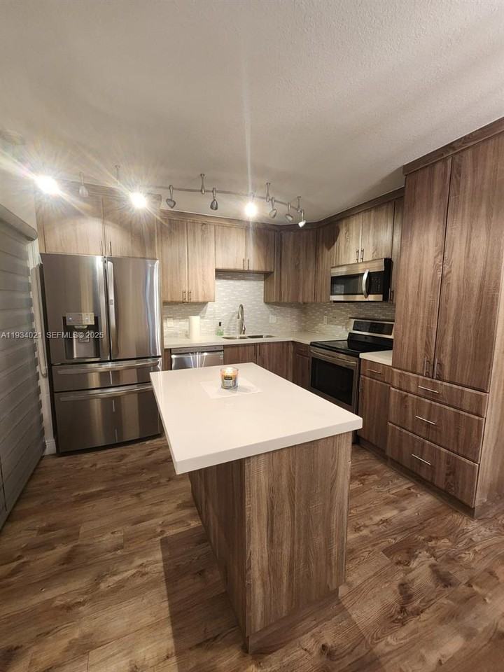 Jacaranda Ct #9977 - Photo 7 of 14