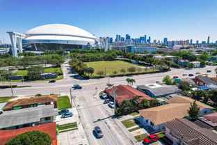 1722 Nw 5th St - Photo 1 of 1