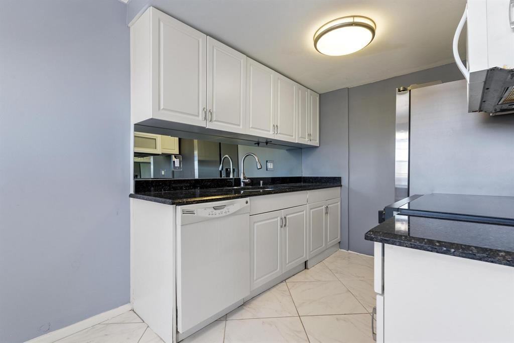 4036 Cornwall E #4036-4036 - Photo 5 of 30