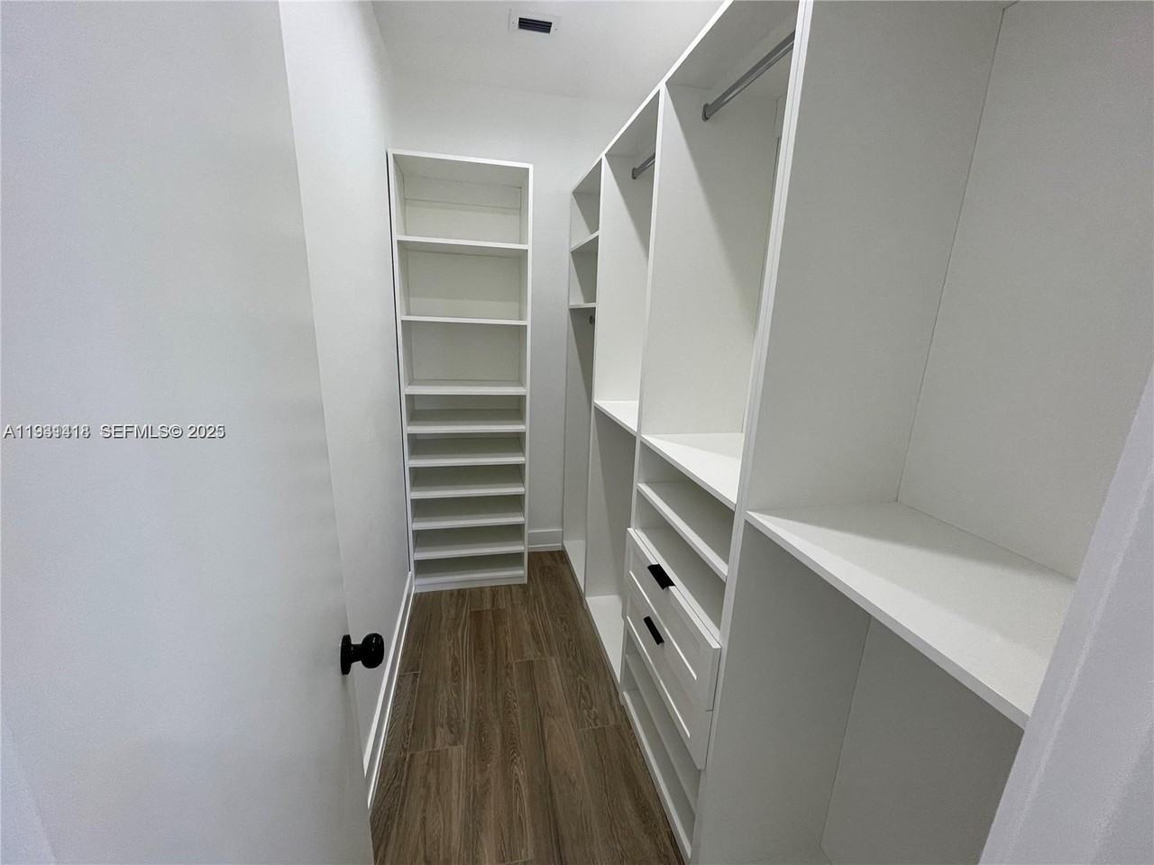 1051 Sw 8th Ave #1051-1051 - Photo 3 of 15