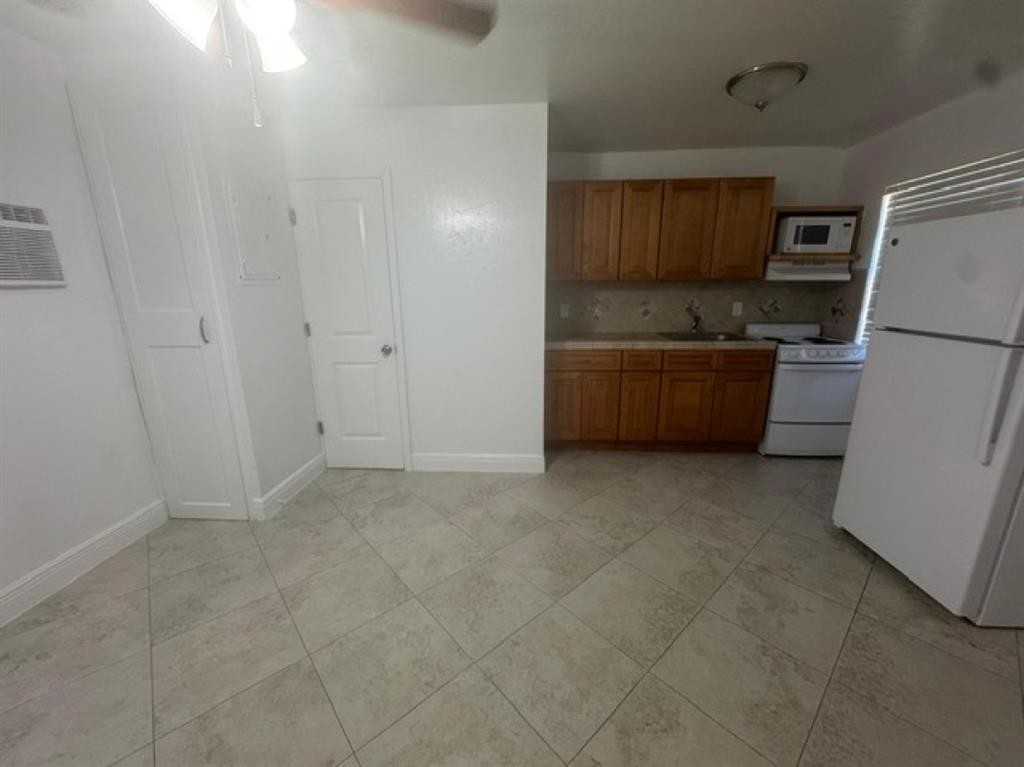 1822 Dixieanna St #1822-10 - Photo 4 of 10