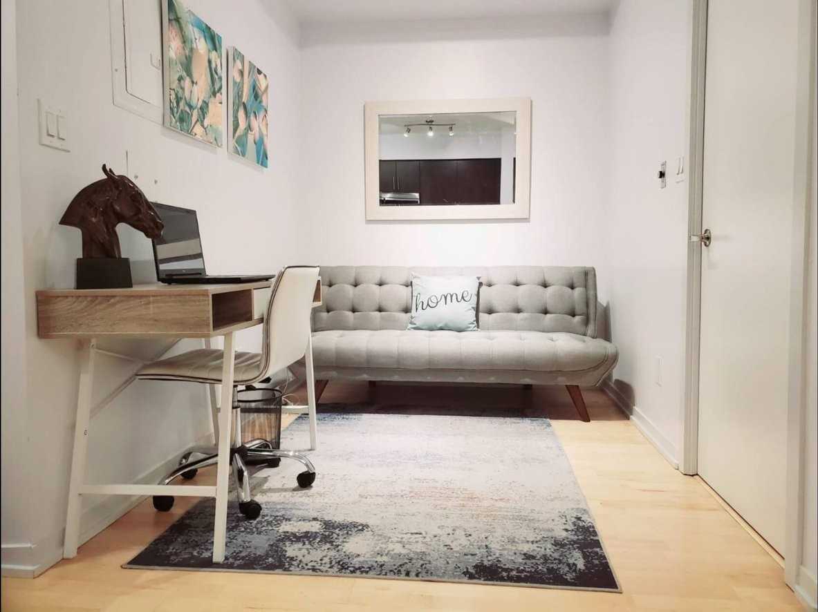 55 Bremner Blvd - Photo 3 of 10