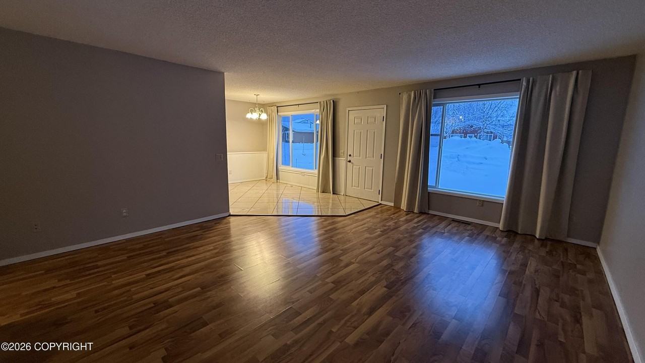 7720 Randamar Cir - Photo 4 of 16