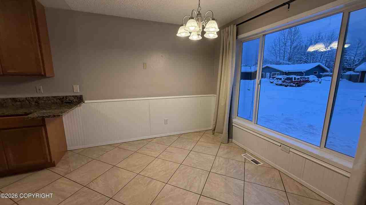 7720 Randamar Cir - Photo 5 of 16