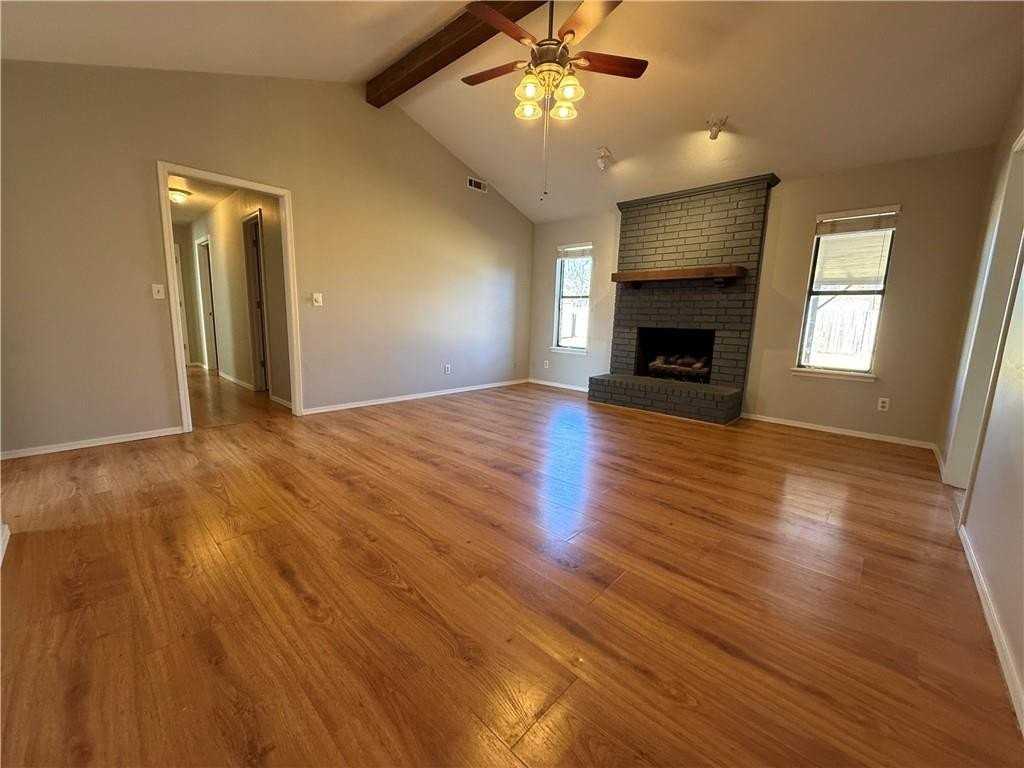 350 E Margaret Pl - Photo 6 of 23