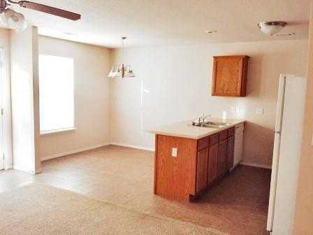 2223 W Deane St - Photo 5 of 12