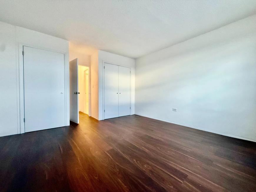 880 Colgate Ave - Photo 5 of 10