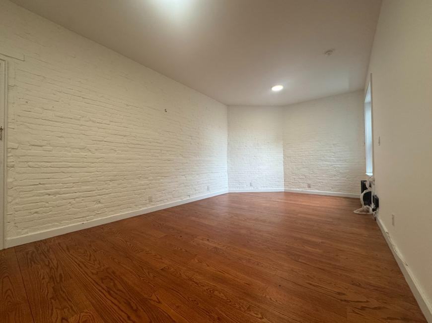 452 Fort Washington Ave - Photo 4 of 10