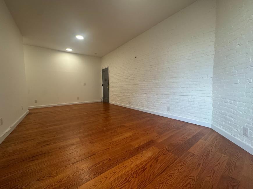 452 Fort Washington Ave - Photo 5 of 10