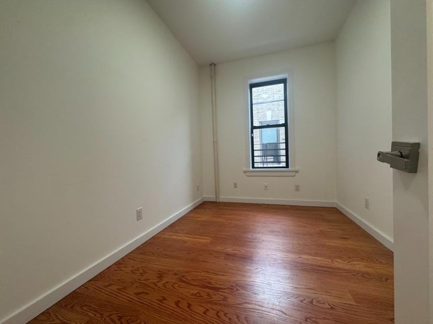 452 Fort Washington Ave - Photo 6 of 10