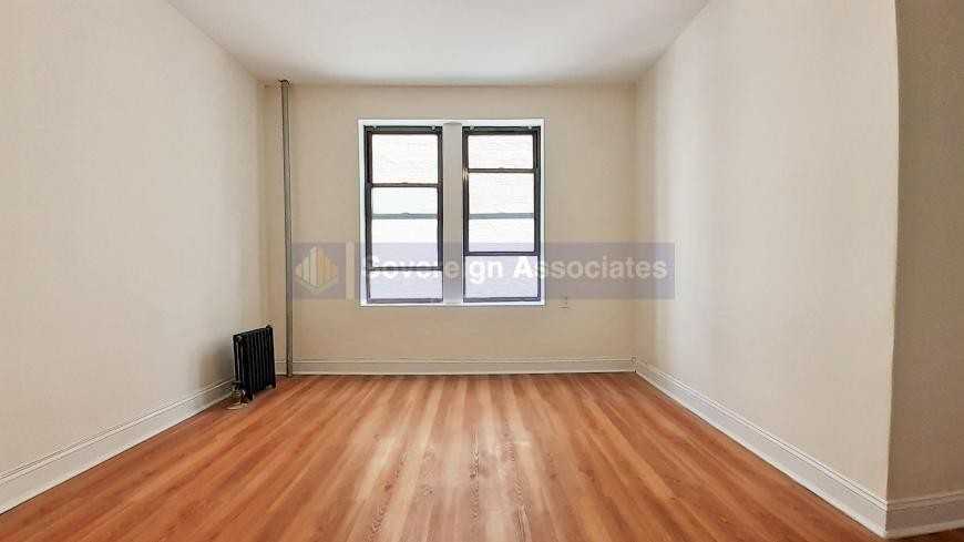 106 Fort Washington Ave - Photo 2 of 10