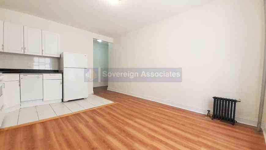 106 Fort Washington Ave - Photo 3 of 10