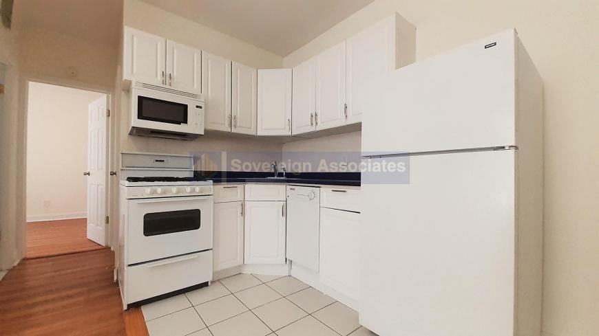 106 Fort Washington Ave - Photo 5 of 10