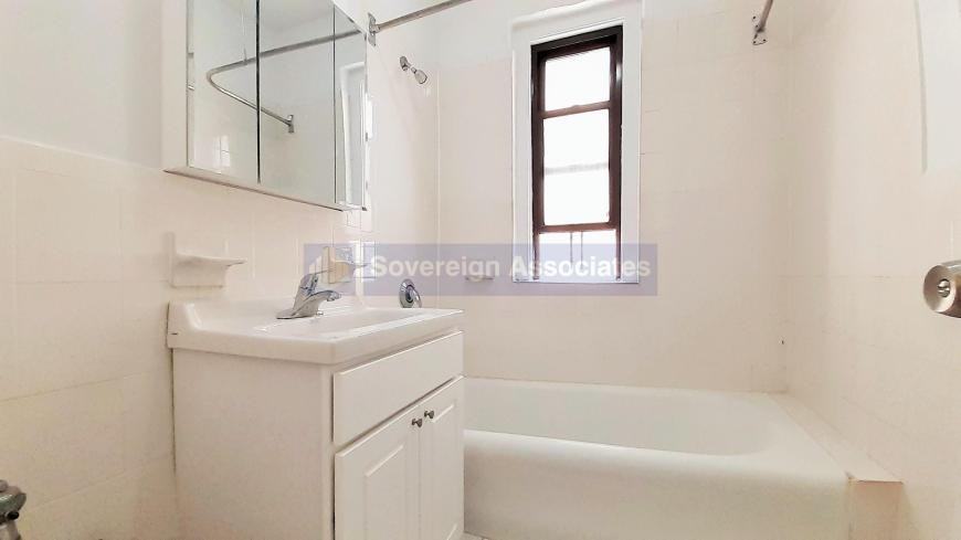 106 Fort Washington Ave - Photo 6 of 10